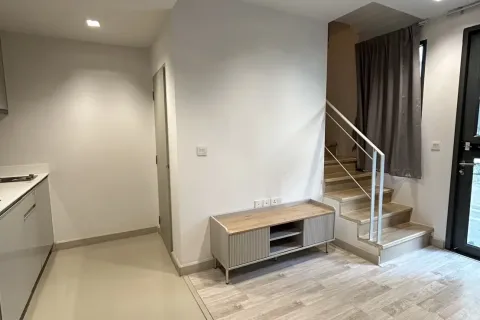 Studio in the Condo in Huai Khwang, Bangkok, Thailand  № 167291 - Foto 2