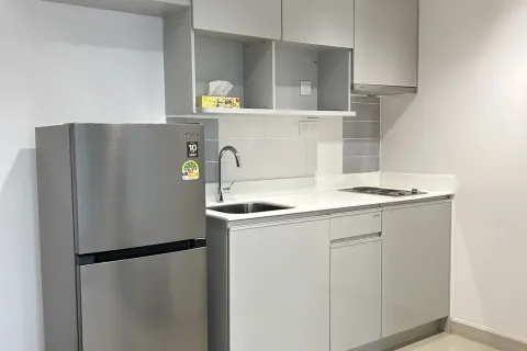 Studio in the Condo in Huai Khwang, Bangkok, Thailand  № 167291 - Foto 5