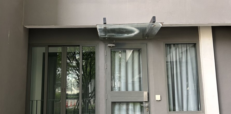 Studio in the Condo in Huai Khwang, Bangkok, Thailand  № 167291