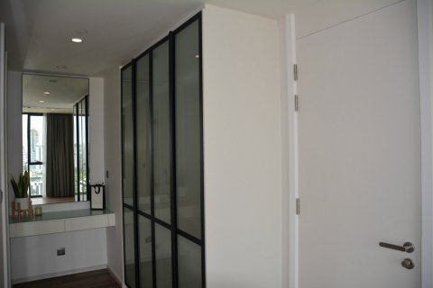 Condominio de 2 dormitorios en Bangkok, Tailandia № 66020 - foto 11