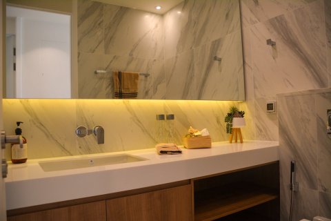 Condominio de 2 dormitorios en Bangkok, Tailandia № 66020 - foto 17