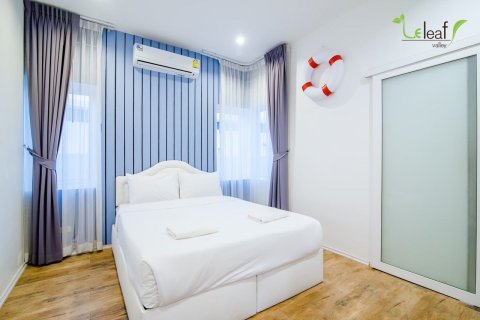 Chalet de 3 dormitorios en Hua Hin, Tailandia № 155833 - foto 7