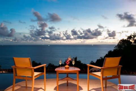 Chalet de 5 dormitorios en Kamala, Tailandia № 203348 - foto 5