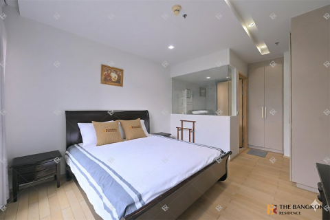 Condo in Bangkok, Thailand, 1 bedroom  № 185039 - photo 4