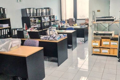 Oficina 251.4 m2 en Bang Na, Bangkok, Tailandia № 116972 - foto 4