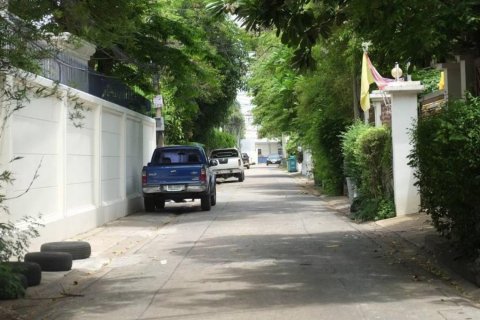 Terreno en Bangkok, Tailandia № 180957 - foto 3
