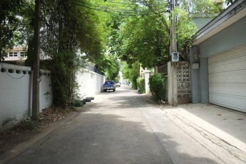 Terreno en Bangkok, Tailandia № 180957 - foto 2