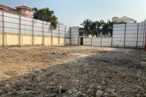 Terreno en Bangkok, Tailandia № 180957 - foto 11