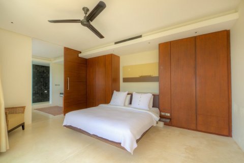 Casa de 4 dormitorios en Ko Samui, Tailandia № 180955 - foto 12