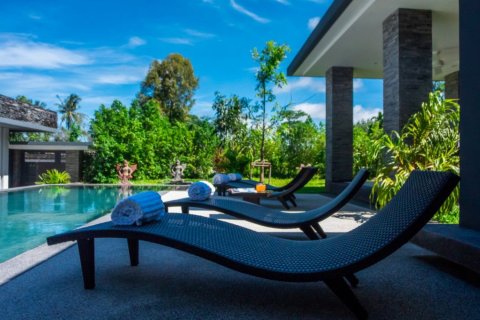 Casa de 4 dormitorios en Phuket, Tailandia № 180954 - foto 4