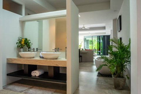 Casa de 4 dormitorios en Phuket, Tailandia № 180954 - foto 21