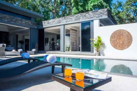 Casa de 4 dormitorios en Phuket, Tailandia № 180954 - foto 5