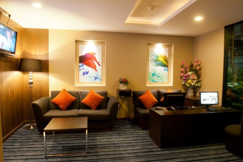 Local comercial 1300 m2 en Bangkok, Tailandia № 180956 - foto 3