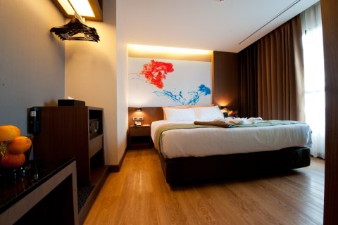 Local comercial 1300 m2 en Bangkok, Tailandia № 180956 - foto 8