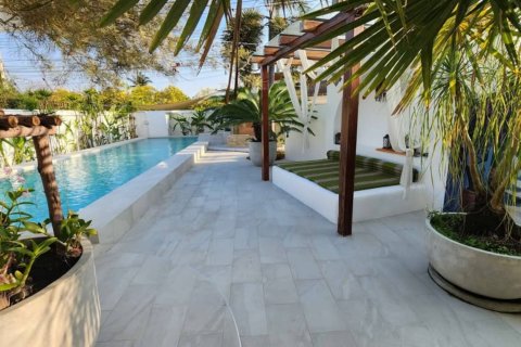 Casa de 6 dormitorios en Hua Hin, Tailandia № 180380 - foto 8