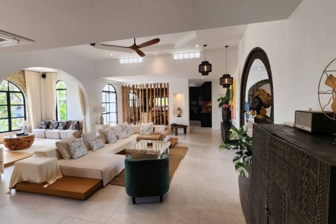 Casa de 6 dormitorios en Hua Hin, Tailandia № 180380 - foto 23