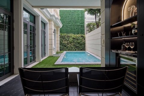 Condominio de 4 dormitorios en Bangkok, Tailandia № 180386 - foto 6