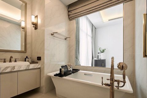 Condominio de 4 dormitorios en Bangkok, Tailandia № 180386 - foto 17