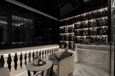 Condominio de 4 dormitorios en Bangkok, Tailandia № 180386 - foto 10