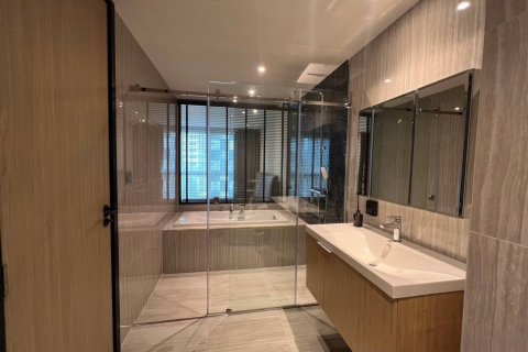 Ático de 4 dormitorios en Bangkok, Tailandia № 180383 - foto 19