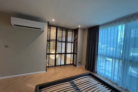 Ático de 4 dormitorios en Bangkok, Tailandia № 180383 - foto 18