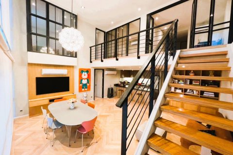 Ático de 4 dormitorios en Bangkok, Tailandia № 180383 - foto 3