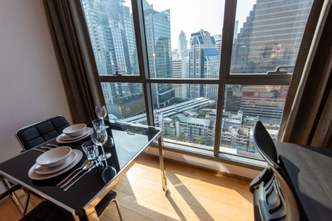Estudio en el condominio en Watthana, Bangkok, Tailandia № 146192 - foto 9