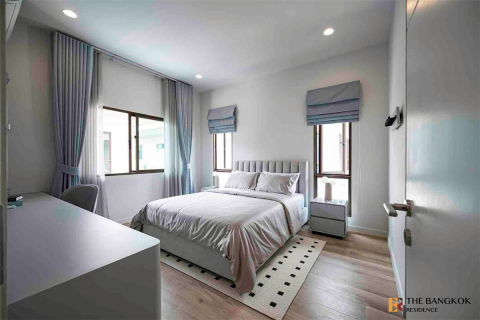 บ้านในกรุงเทพฯ, ประเทศไทย 4 ห้องนอน № 220662