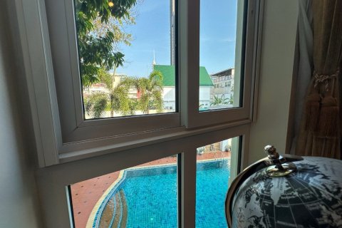 Casa de 10 dormitorios en Pattaya, Tailandia № 63373 - foto 26