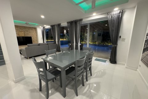 Chalet de 4 dormitorios en Ko Samui, Tailandia № 173084 - foto 2