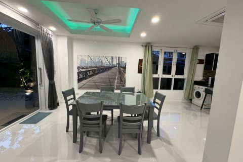 Chalet de 4 dormitorios en Ko Samui, Tailandia № 173084 - foto 7