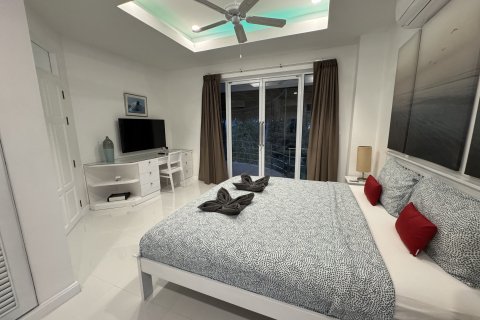 Chalet de 4 dormitorios en Ko Samui, Tailandia № 173084 - foto 14