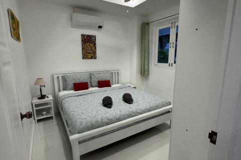 Chalet de 4 dormitorios en Ko Samui, Tailandia № 173084 - foto 15