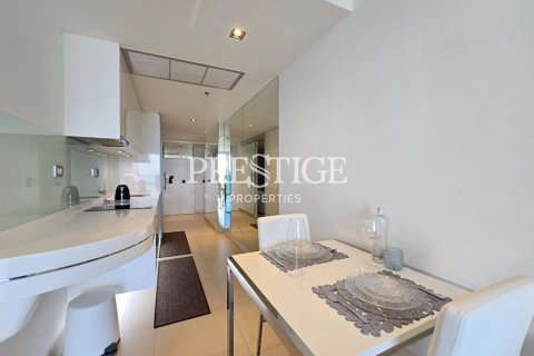 Condo in Pattaya, Thailand, 1 bedroom № 198277 - photo 6