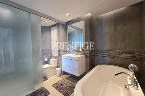 Condo in Pattaya, Thailand, 1 bedroom № 198277 - photo 13