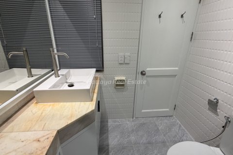 Estudio en el condominio en Bang Lamung, Tailandia № 205082 - foto 11