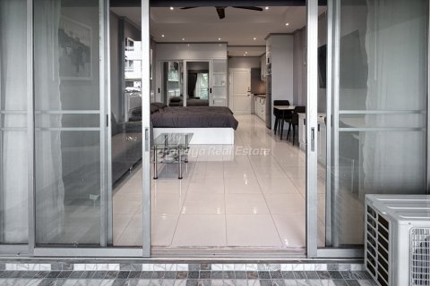 Estudio en el condominio en Bang Lamung, Tailandia № 205082 - foto 16