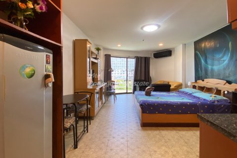 Studio in the Condo in Bang Lamung, Thailand  № 205078