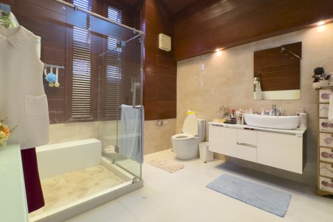 Eigentumswohnung in Watthana, Bangkok, Thailand, 4 Schlafzimmer  № 201194 - Foto 15