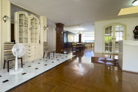 Eigentumswohnung in Watthana, Bangkok, Thailand, 4 Schlafzimmer  № 201194 - Foto 8