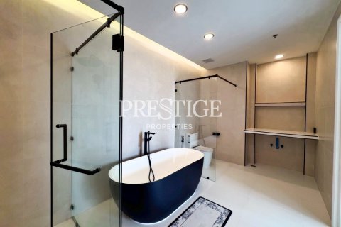 Condo in Pattaya, Thailand, 2 bedrooms № 197486 - photo 15