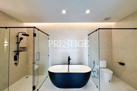 Condo in Pattaya, Thailand, 2 bedrooms № 197486 - photo 13
