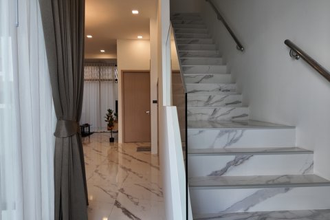 Villa in Pattaya, Thailand 4 Schlafzimmer № 233034 - Foto 9