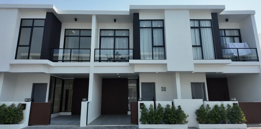 Villa in Pattaya, Thailand 4 Schlafzimmer № 233034