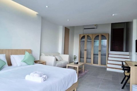 Chalet de 4 dormitorios en Kathu, Tailandia № 117215 - foto 8