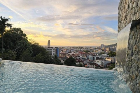 Chalet de 4 dormitorios en Kathu, Tailandia № 117215 - foto 10