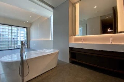 Condominio de 3 dormitorios en Bangkok, Tailandia № 143762 - foto 4