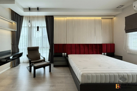 Haus in Bangkok, Thailand 4 Schlafzimmer № 189145 - Foto 9