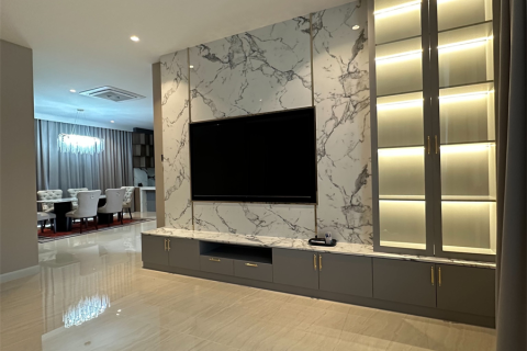 Haus in Bangkok, Thailand 4 Schlafzimmer № 189142