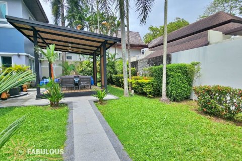 Chalet de 4 dormitorios en Bang Tao, Tailandia № 179415 - foto 2